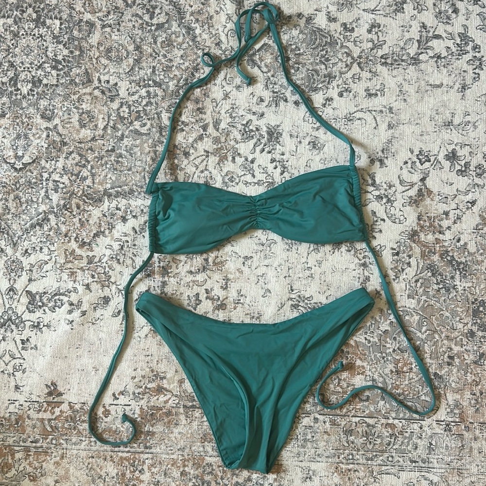 Dippin Daisys Bikini size small